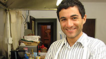 Riccardo Costa in cucina